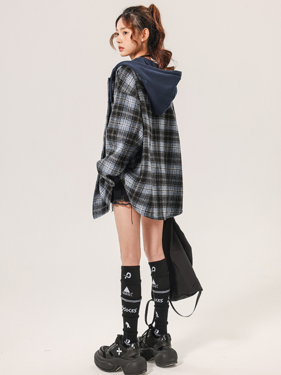 Loose-Fit Buttoned Plaid Hooded Shirt