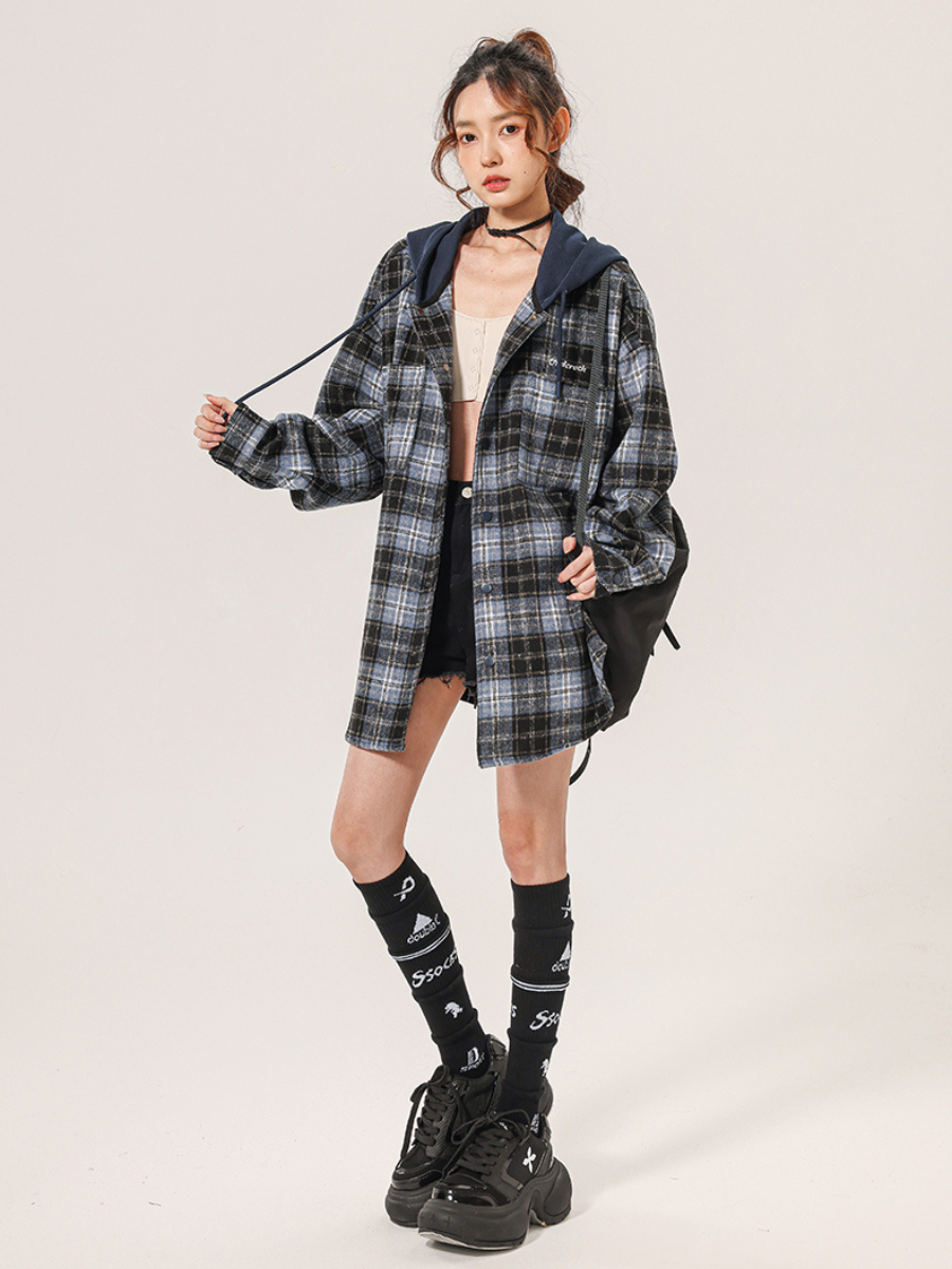 Loose-Fit Buttoned Plaid Hooded Shirt